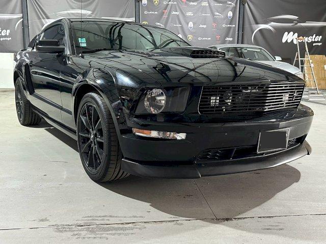 FORD MUSTANG GT